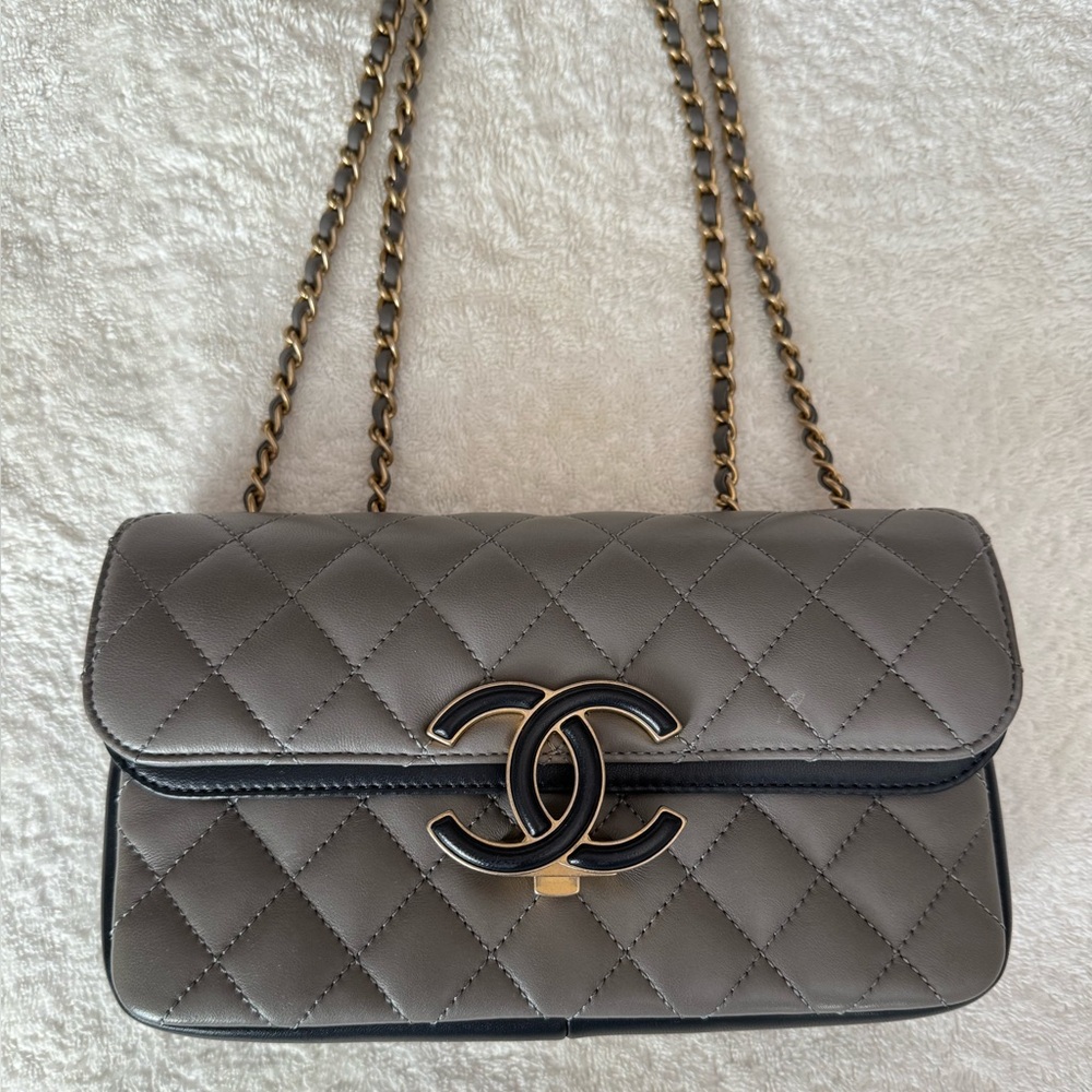 CHANEL | Grey Black Small CC quilted flap purse hand bag shoulder gold chain